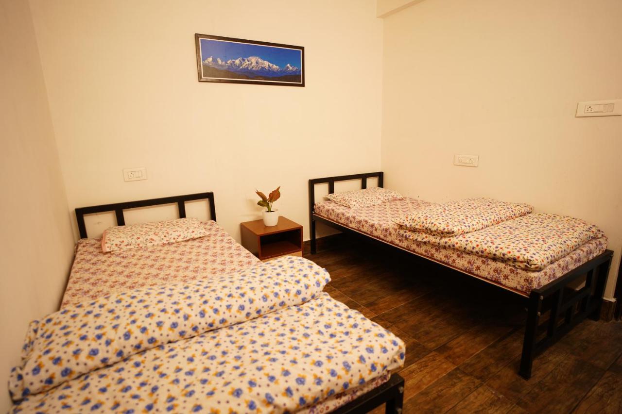 Himalok Homestay Дарджилинг Экстерьер фото