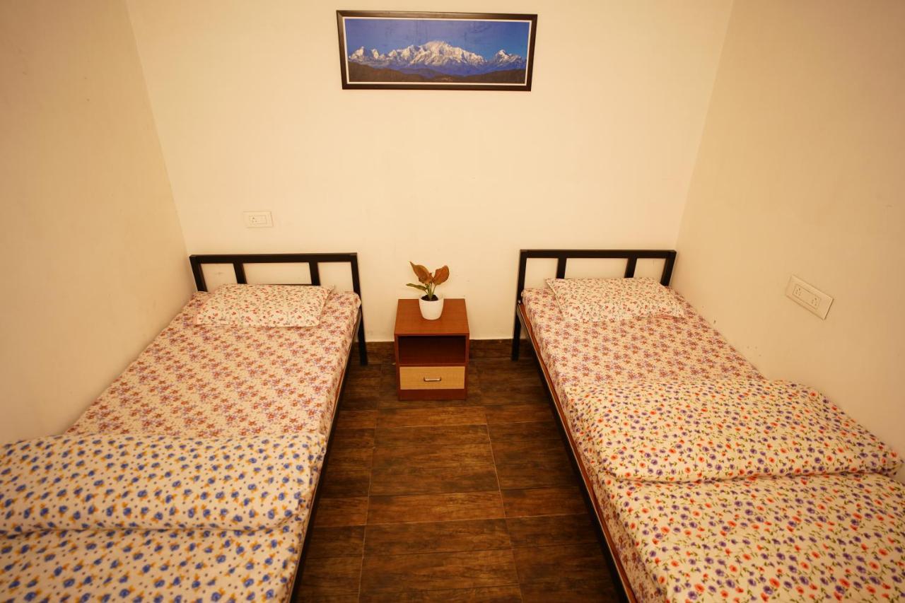 Himalok Homestay Дарджилинг Экстерьер фото