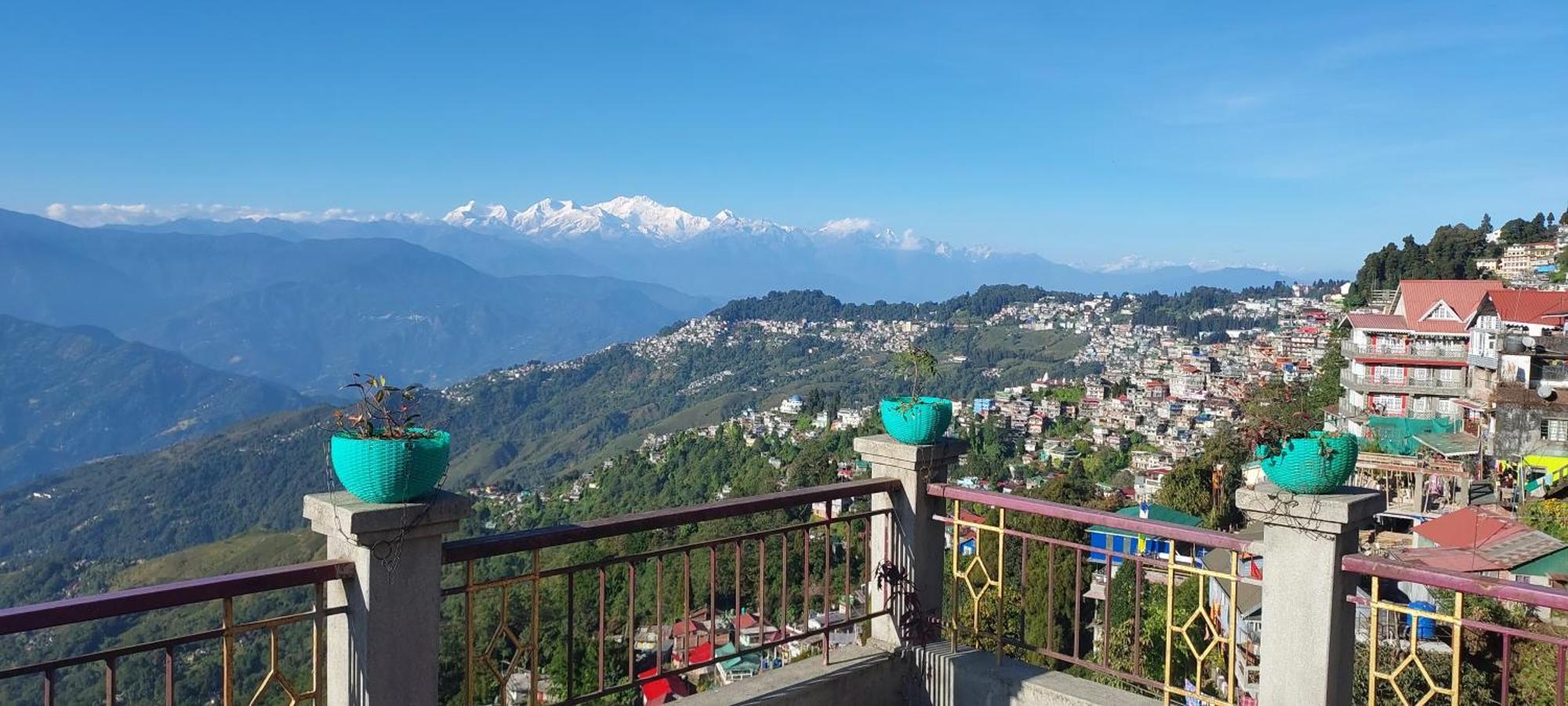 Himalok Homestay Дарджилинг Экстерьер фото